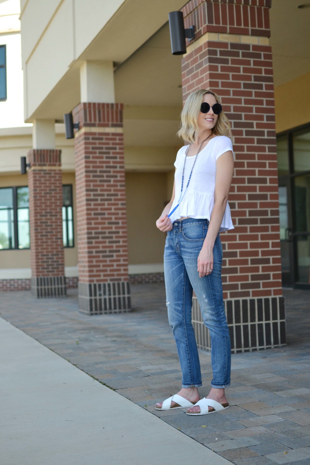 Jeans and a Tee - Straight A Style