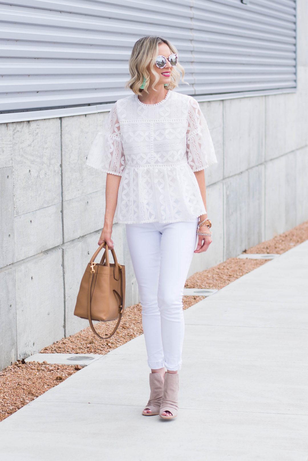 7 Ways to Wear White Jeans - 17 Outfit Examples! - Straight A Style