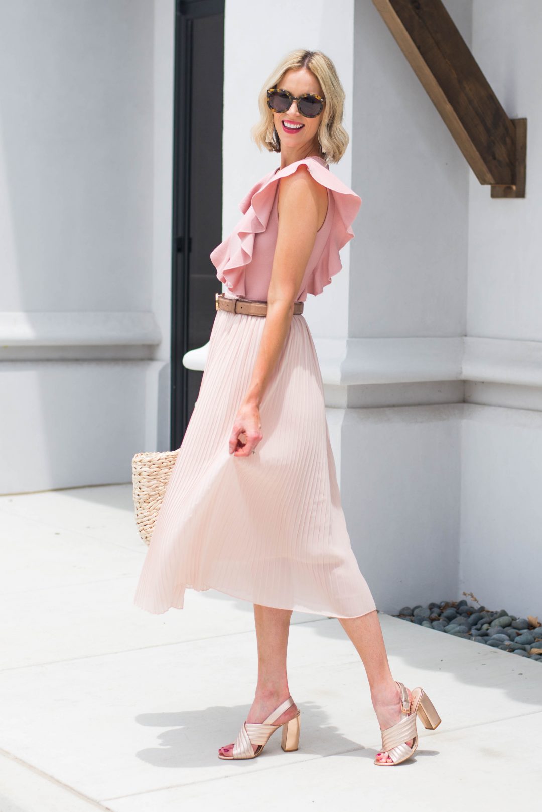 How to Wear a Midi Skirt - 10 Ways to Wear a Midi Skirt - Straight A Style