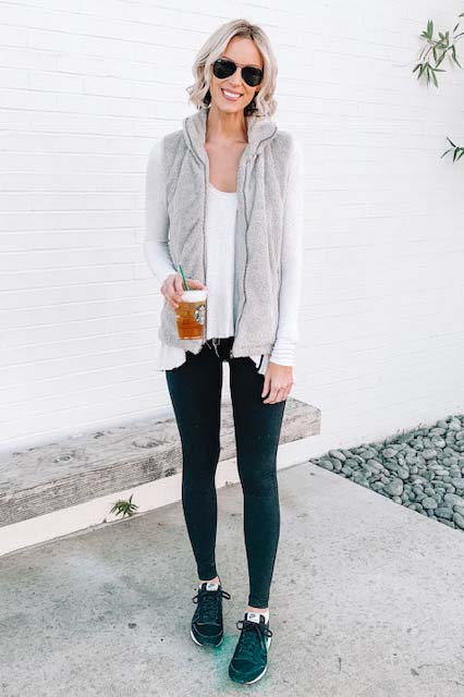 How to Wear Leggings Casually and the Best Long Tops to Wear with