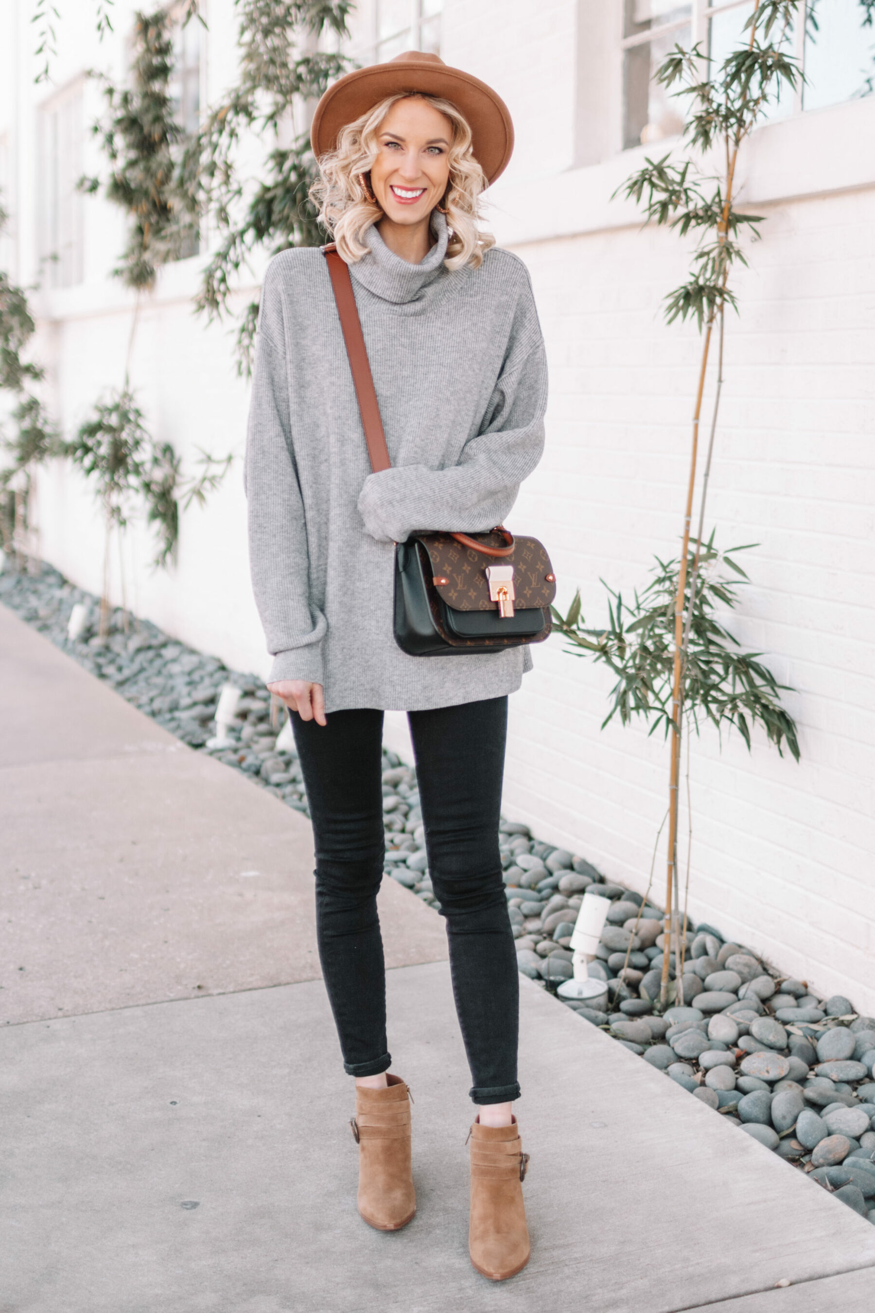 Sweater Boots Outfit