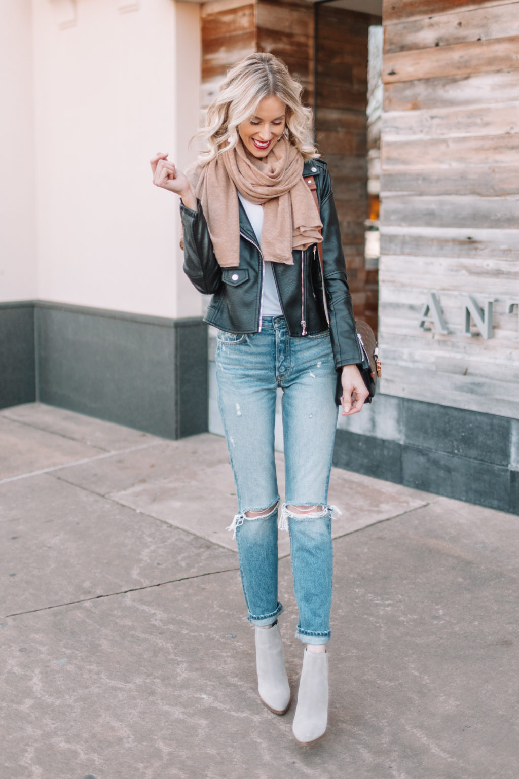 How to Wear Cropped Jeans In Winter - Straight A Style
