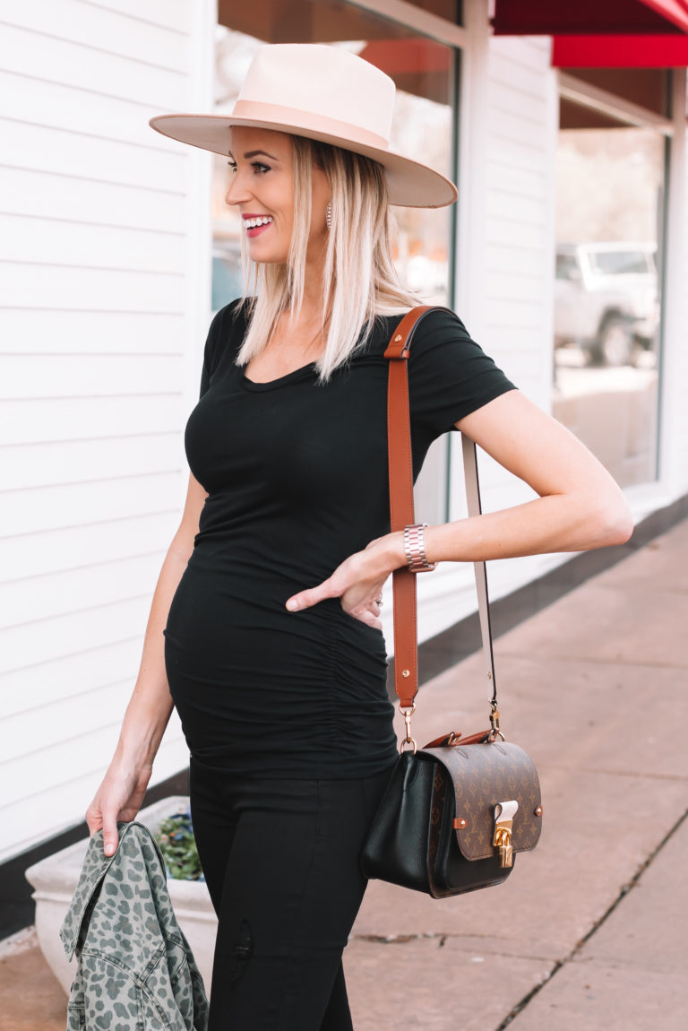 Classic All Black Edgy Maternity Look + EVEREVE Try On - Straight A Style