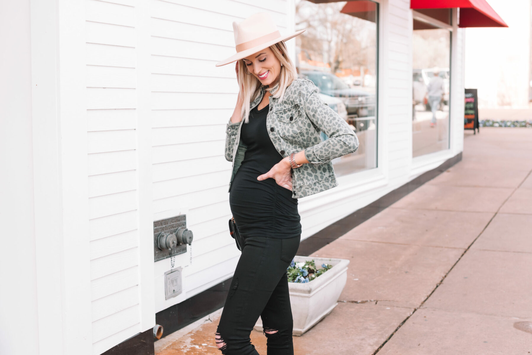 Casual St Patrick's Day Outfit + TFF Linkup - Doused in Pink