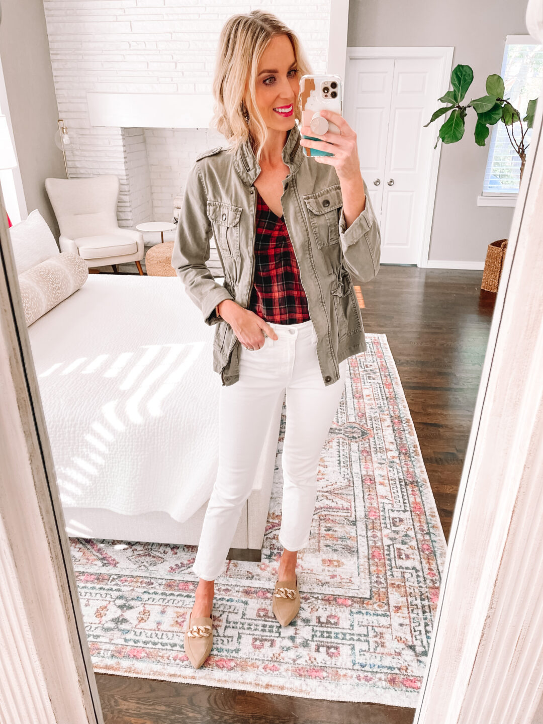 6 Ways to Wear a Plaid Shirt - Straight A Style