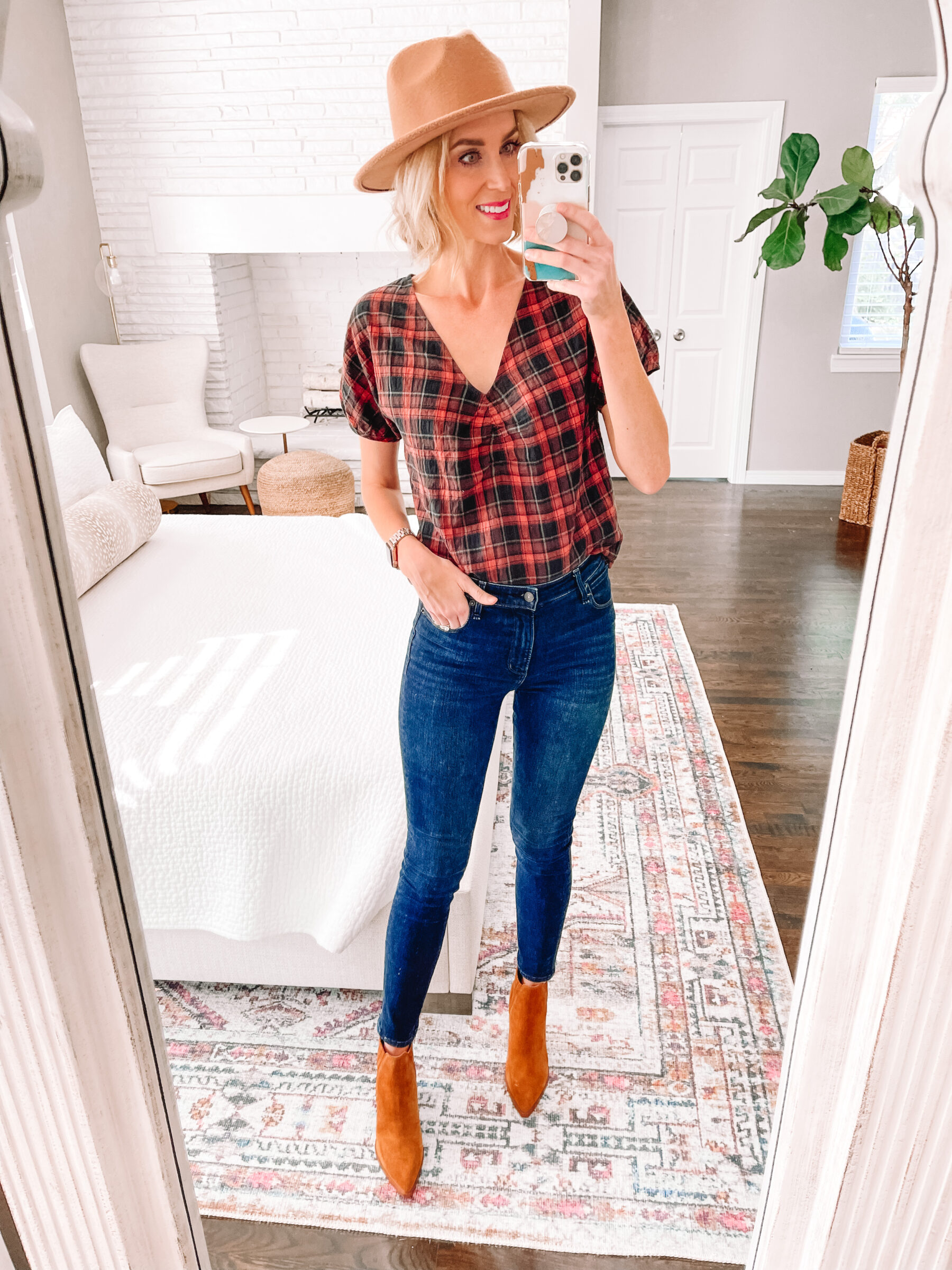 6 Ways to Wear a Plaid Shirt - Straight A Style