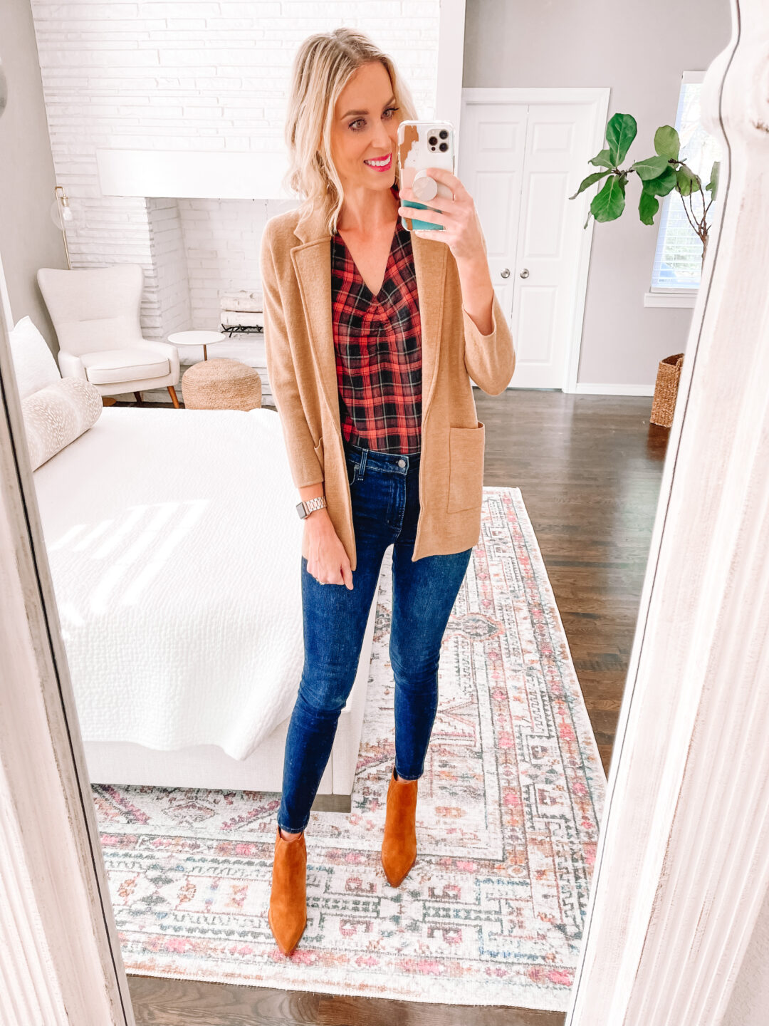 6 Ways to Wear a Plaid Shirt - Straight A Style