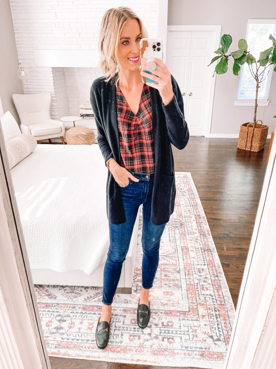 6 Ways to Wear a Plaid Shirt - Straight A Style