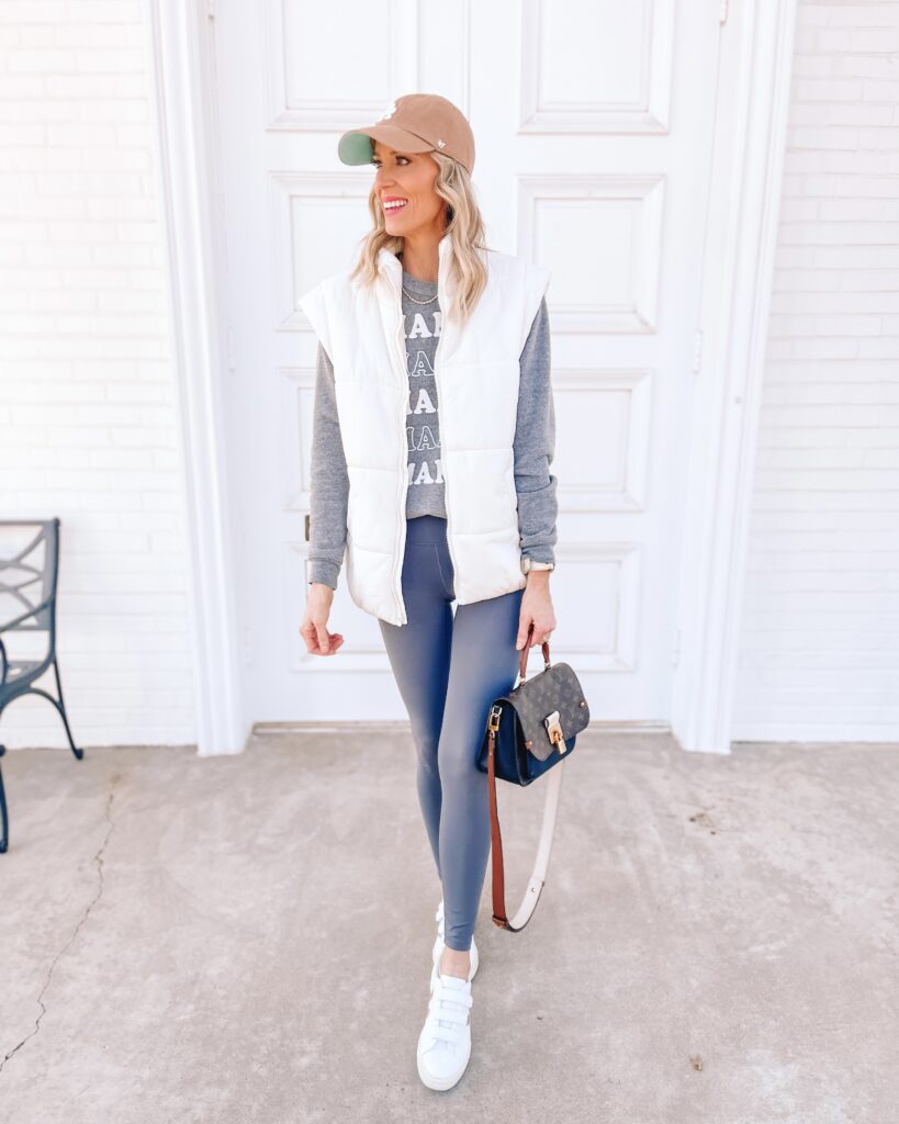 How to Wear White Sneakers: Tips for Styling White Sneakers - 2023