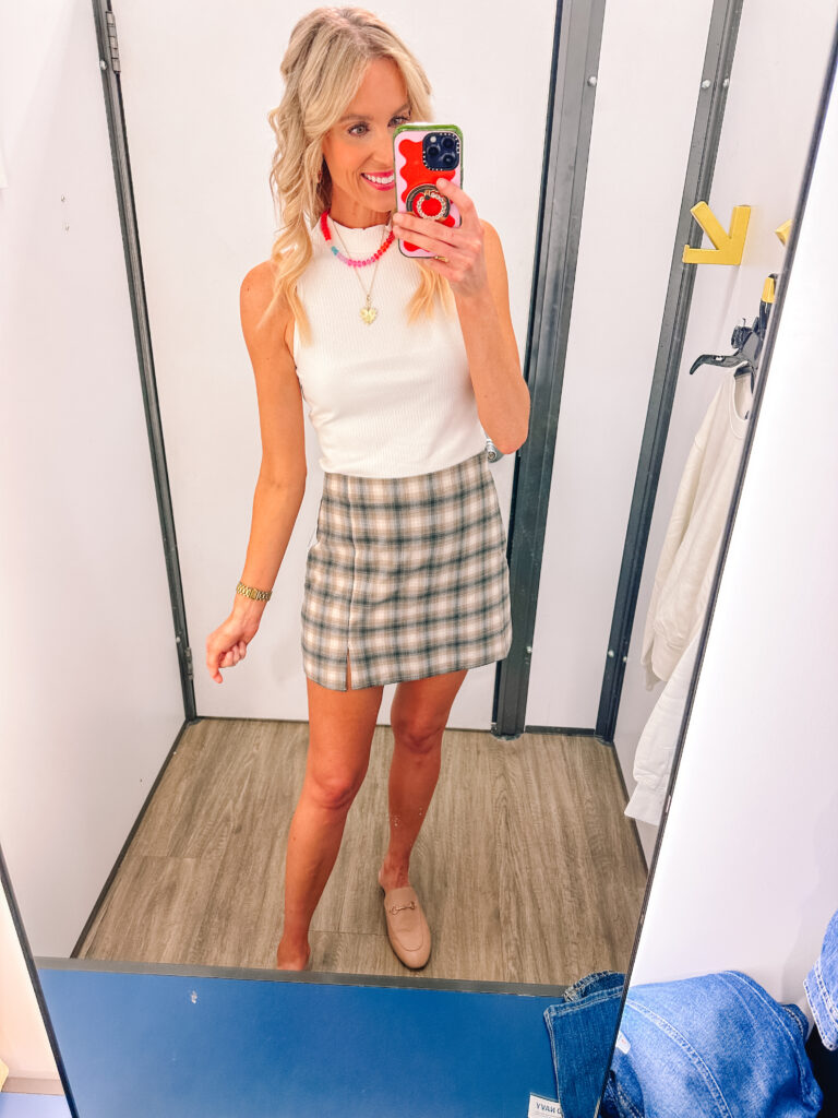 How cute is this plaid skirt for fall?! 