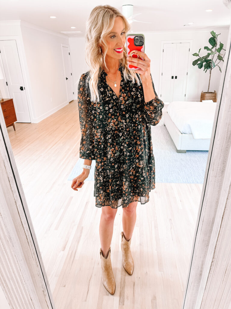 I have a really fun mix and match fall Walmart try on haul for you all with 10 outfits made up of just 9 pieces. You will love this fall floral dress!