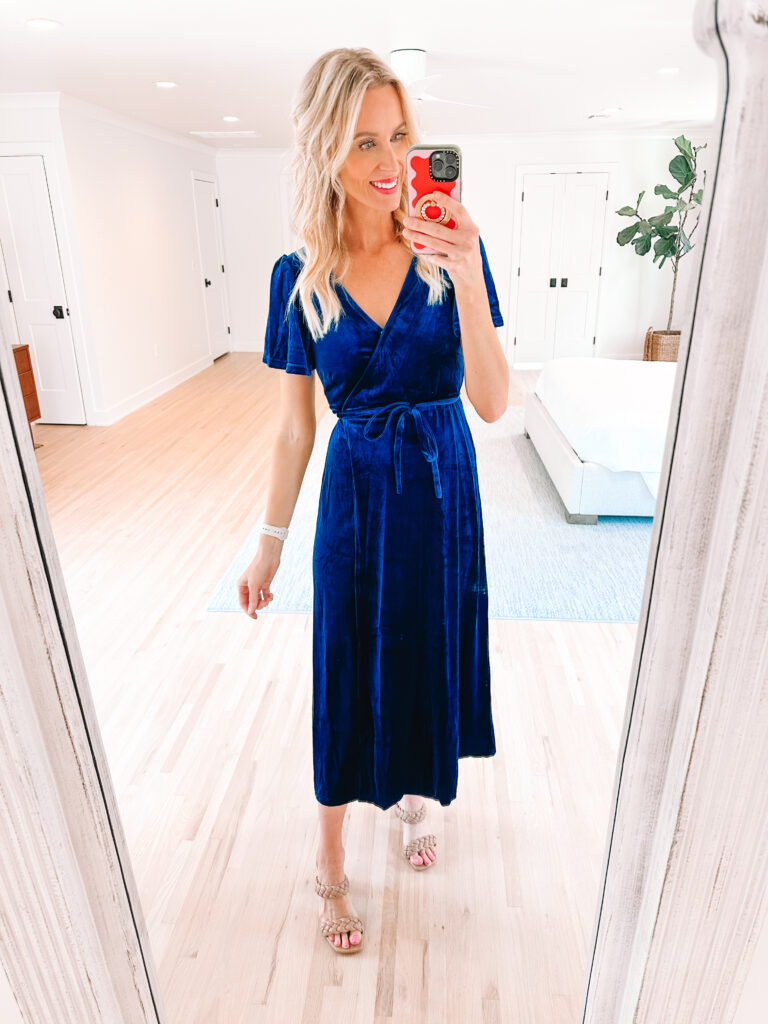 I am rounding up 6 of the best Amazon fall wedding guest dresses for you all $60 and under!! This gorgeous wrap style velvet maxi dress is so flattering!